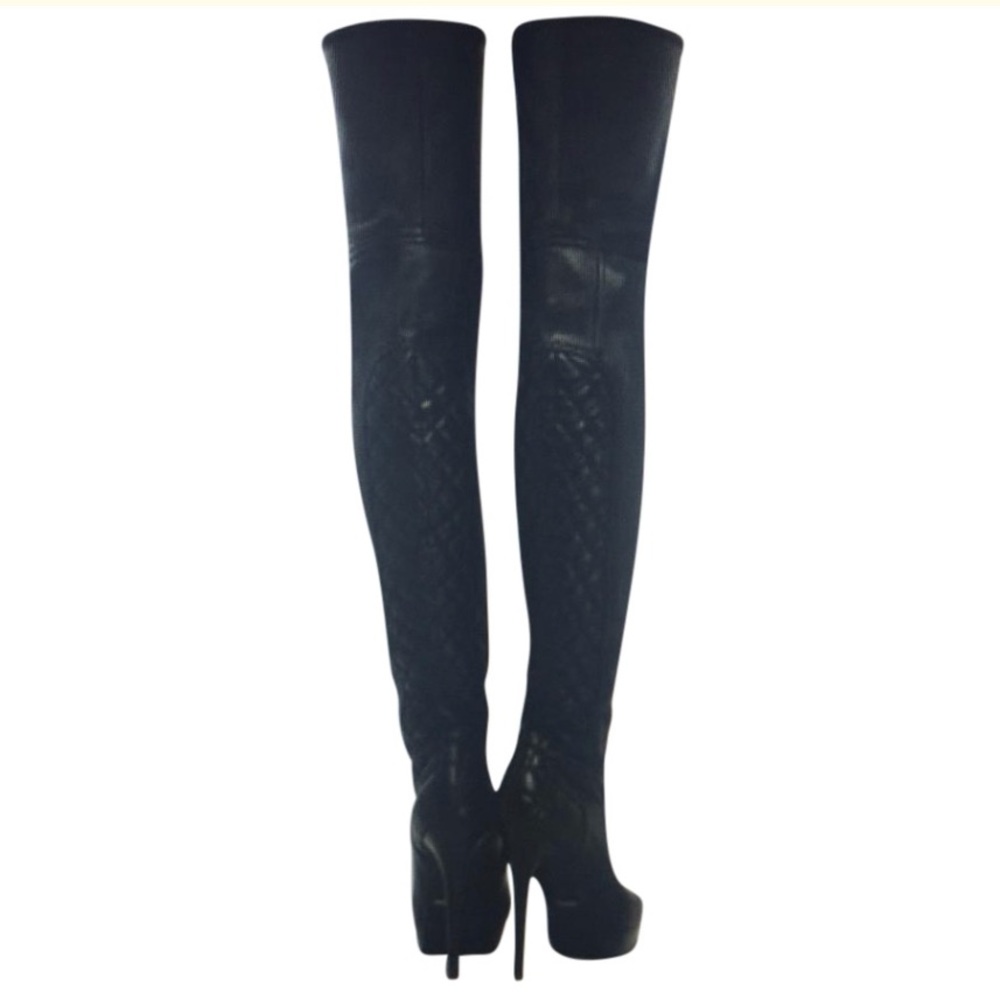 NWT RARE RUNWAY AUTHENTIC BURBERRY THIGH HIGH LEATHER BOOTS

🔥2026 RUNWAY TREND